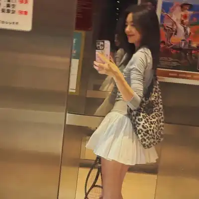 董飞美